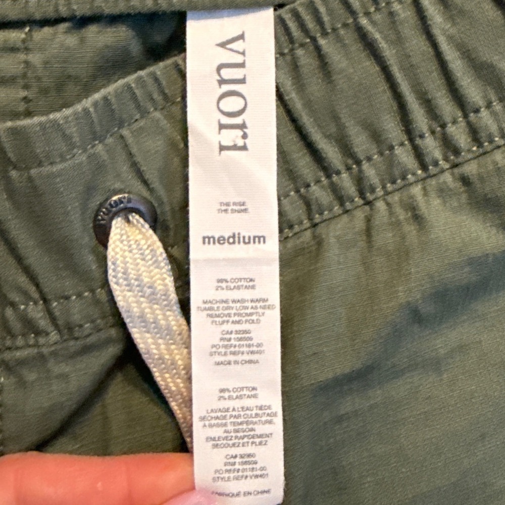 Vuori Women's Ripstop Pants Army Green Size Medium Pristine Condition - Picture 2 of 6